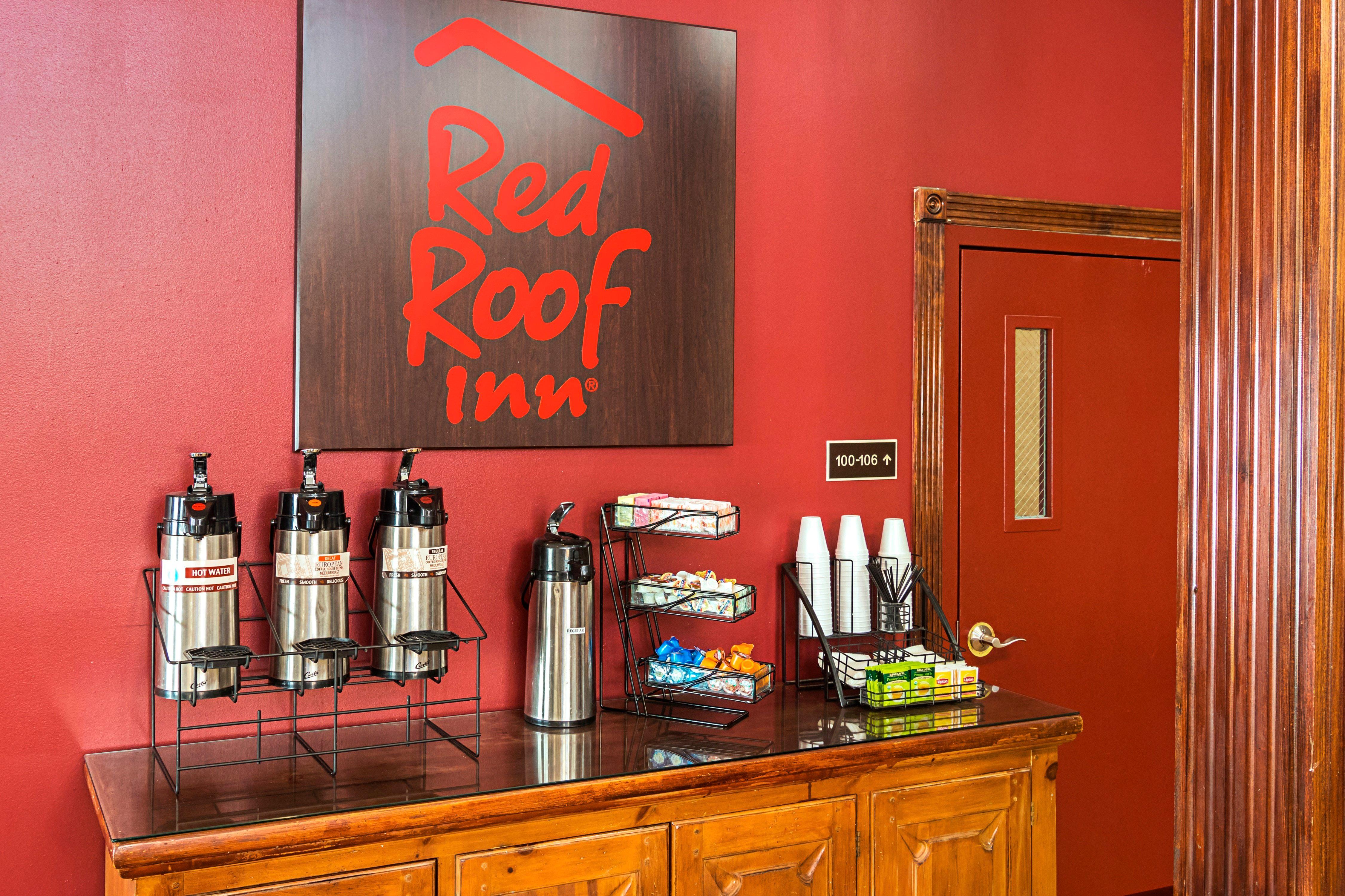 Red Roof Inn & Suites Lake Orion / Auburn Hills Buitenkant foto