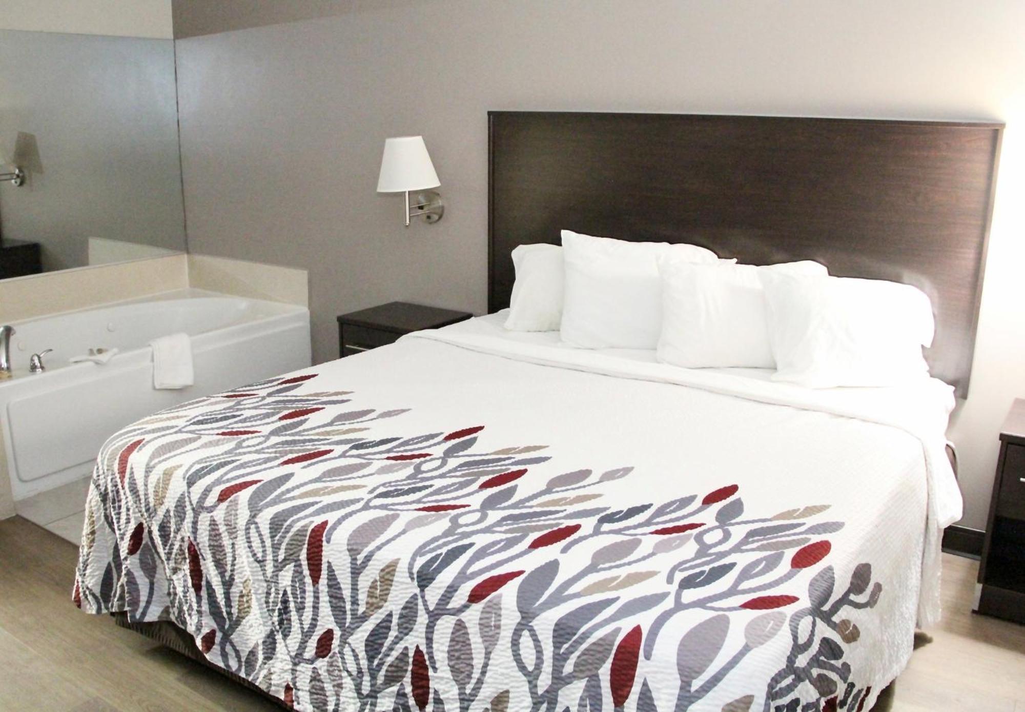 Red Roof Inn & Suites Lake Orion / Auburn Hills Buitenkant foto